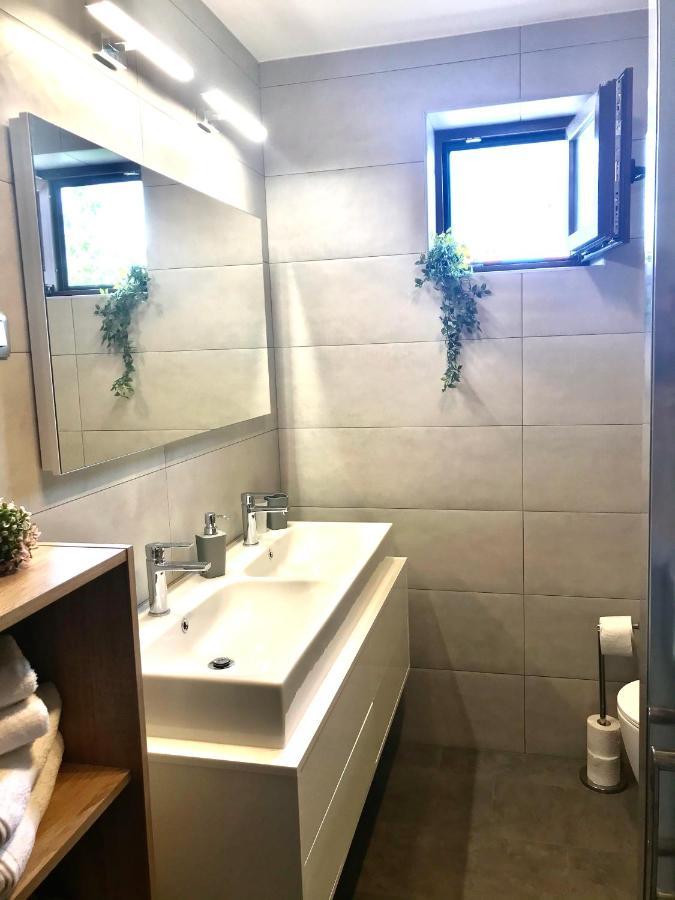 Apartma Nika *